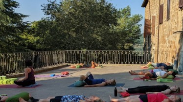 iyengar-ritiro-yoga-orvieto-2026