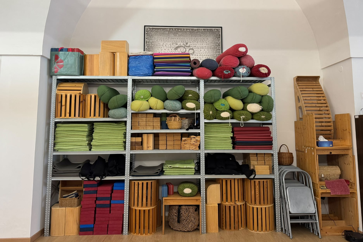 iyengar yoga attrezzi